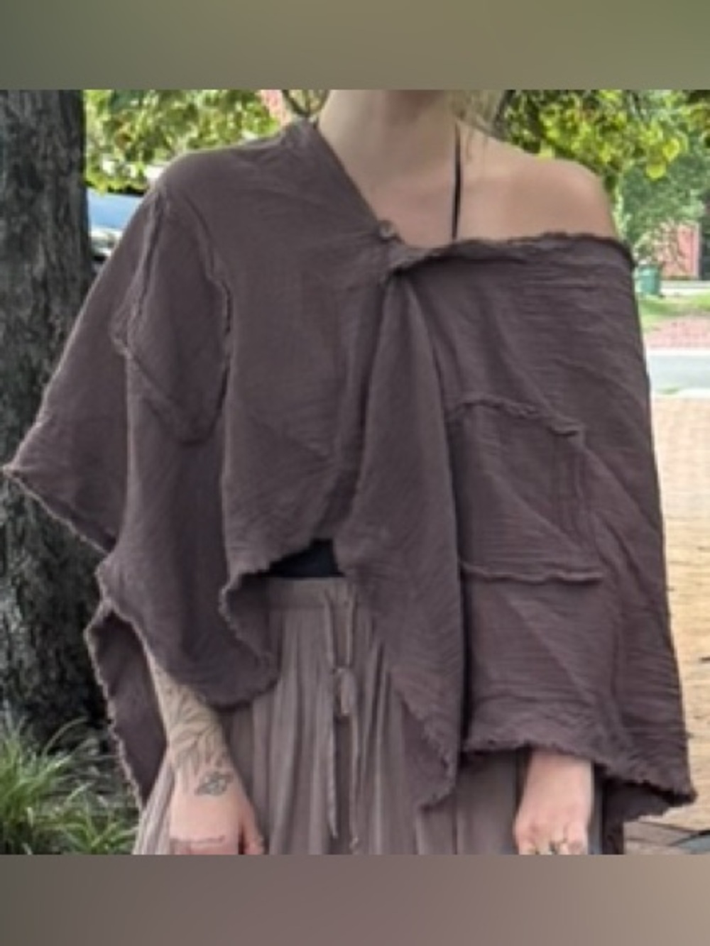📿 VINTAGE 📿 100% Cotton Button Beach Poncho Shawl with Pockets from Thailand